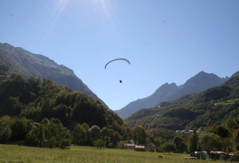هتل Hôtel Les Templiers