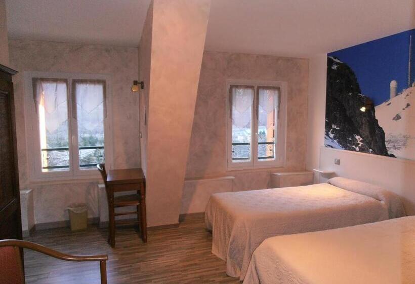 هتل Hôtel Panoramic Et Des Bains