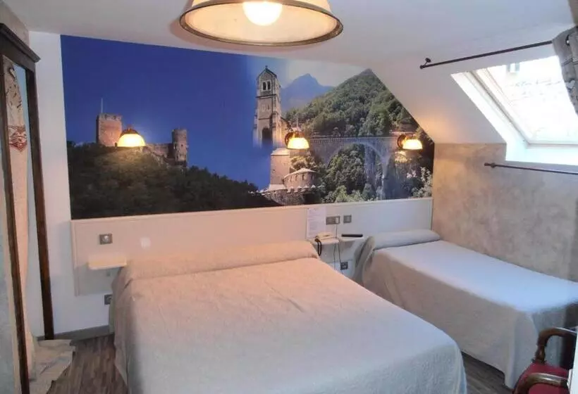 Hotelli Hôtel Panoramic Et Des Bains