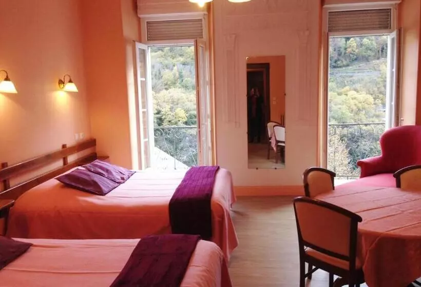 Hotelli Hôtel Panoramic Et Des Bains