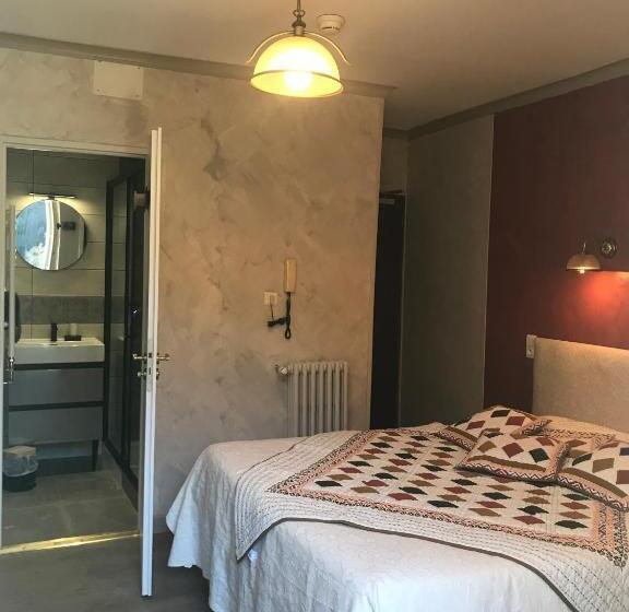 هتل Hôtel Panoramic Et Des Bains