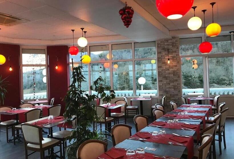 هتل Hôtel Panoramic Et Des Bains