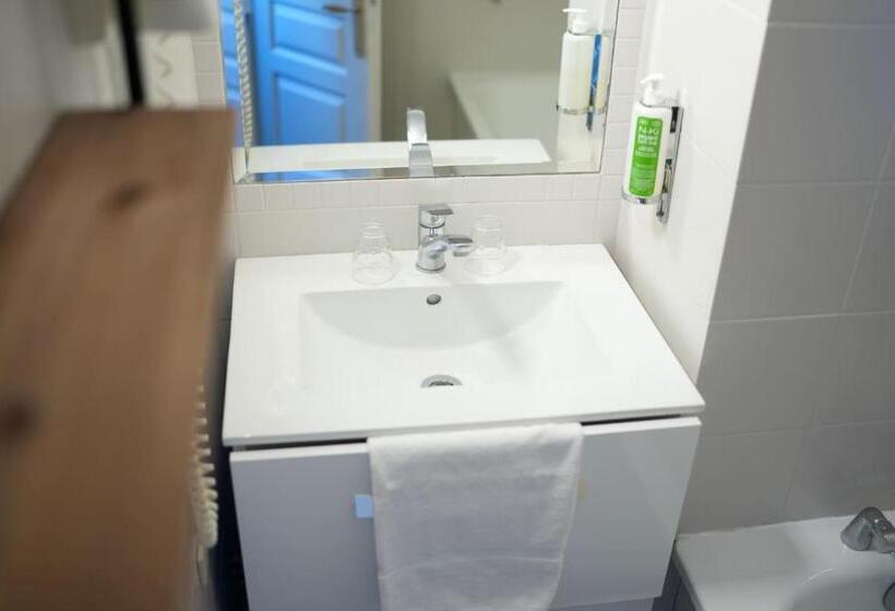 Отель Hôtel Picardia