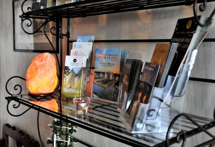 هتل Hôtel Saint Jean