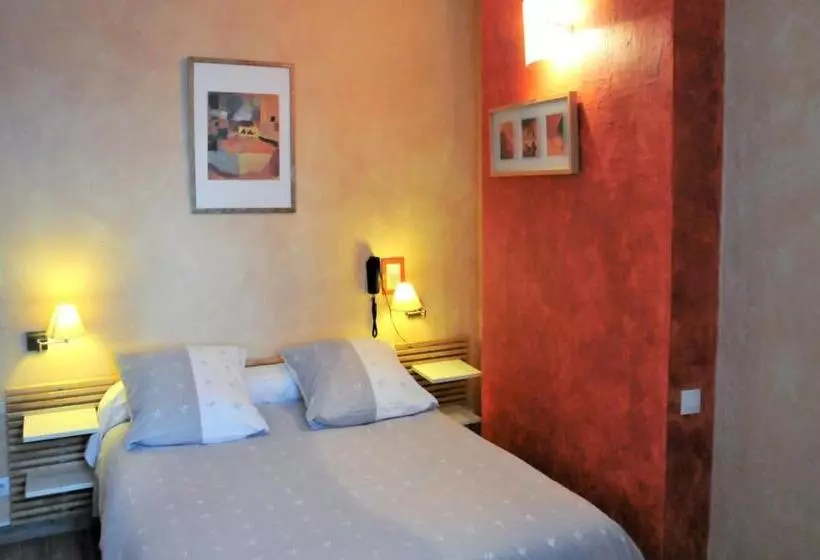 هتل Hôtel Saint Jean