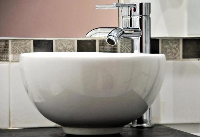 هتل Hôtel Saint Jean