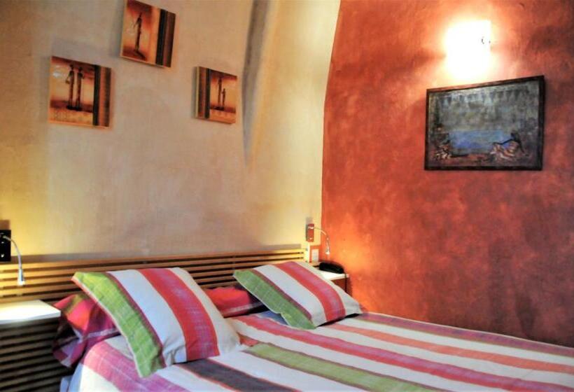 هتل Hôtel Saint Jean