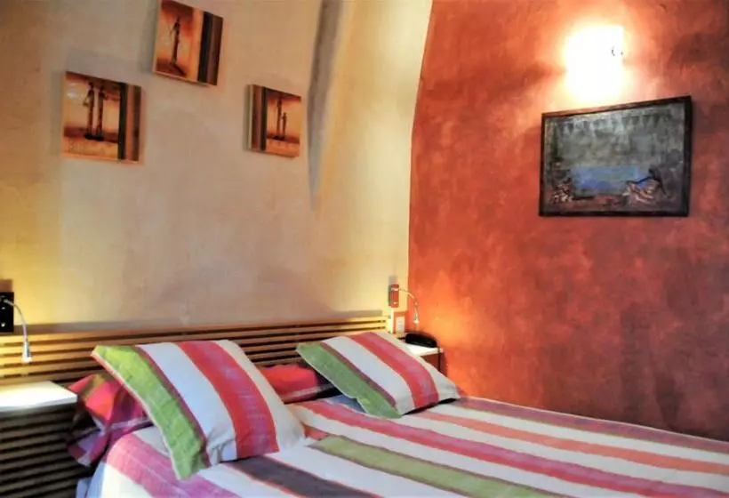هتل Hôtel Saint Jean