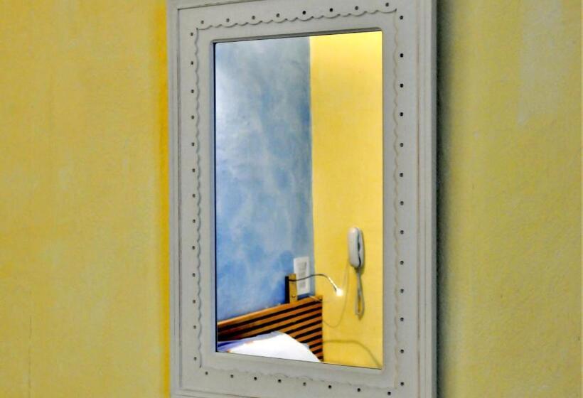 هتل Hôtel Saint Jean