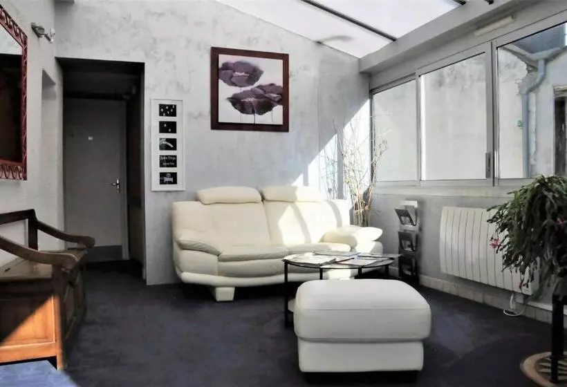 هتل Hôtel Saint Jean