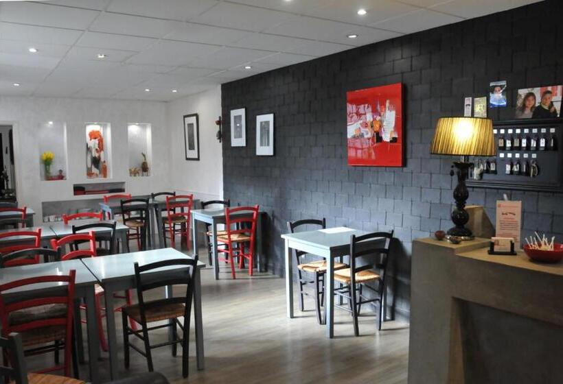 هتل Hôtel Saint Jean