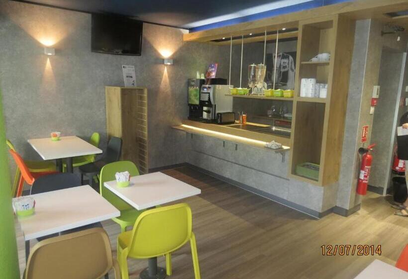 בית מלון כפרי Ibis Budget Remiremont