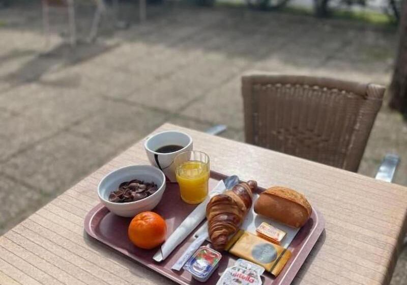 فندق Initial By Balladins Lyon Villefranchesursaone