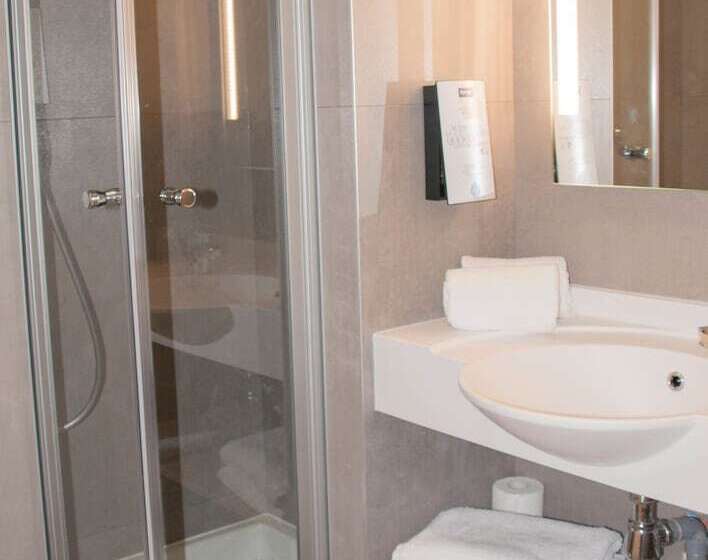 فندق Kyriad Montpellier Ouest St Jean De Védas   A709