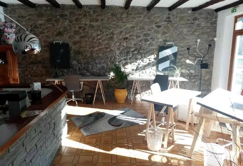 هتل L'Auberge d'Eygliers