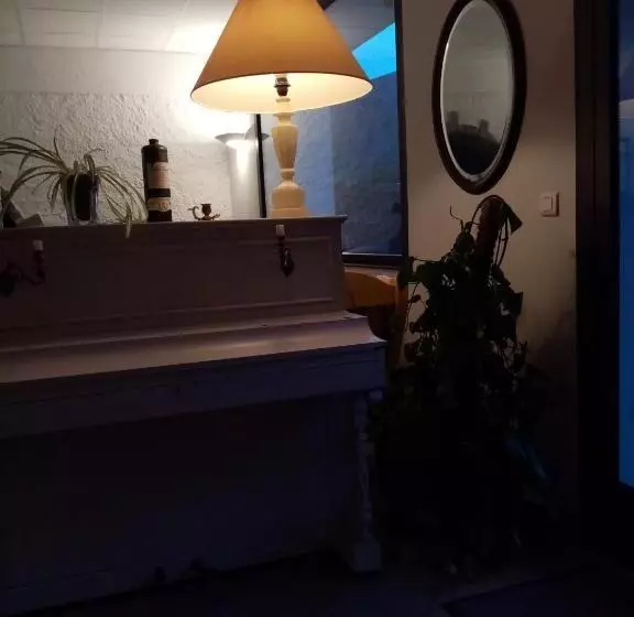 هتل L'Auberge d'Eygliers