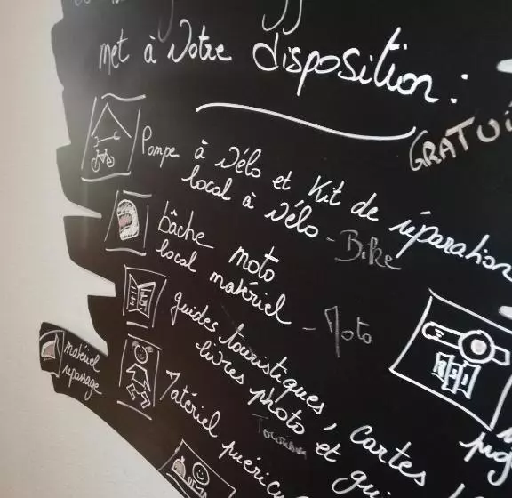 هتل L'Auberge d'Eygliers