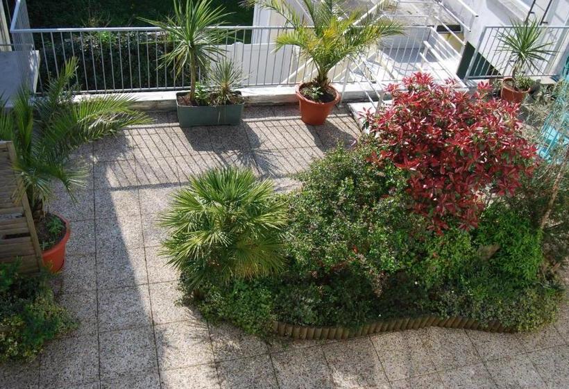 فندق Le Bretagne   Hôtel