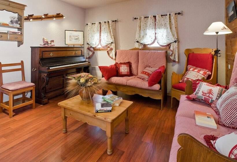 هتل Le Chalet D'en Hô