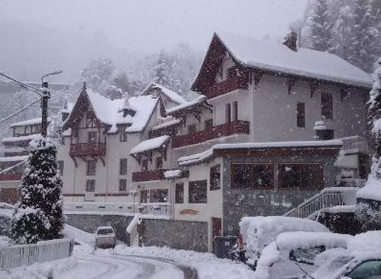 ホテル Les Chalets