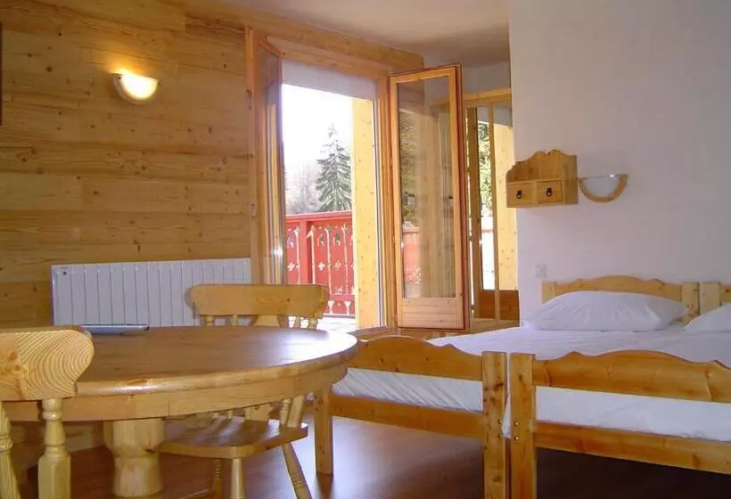 ホテル Les Chalets