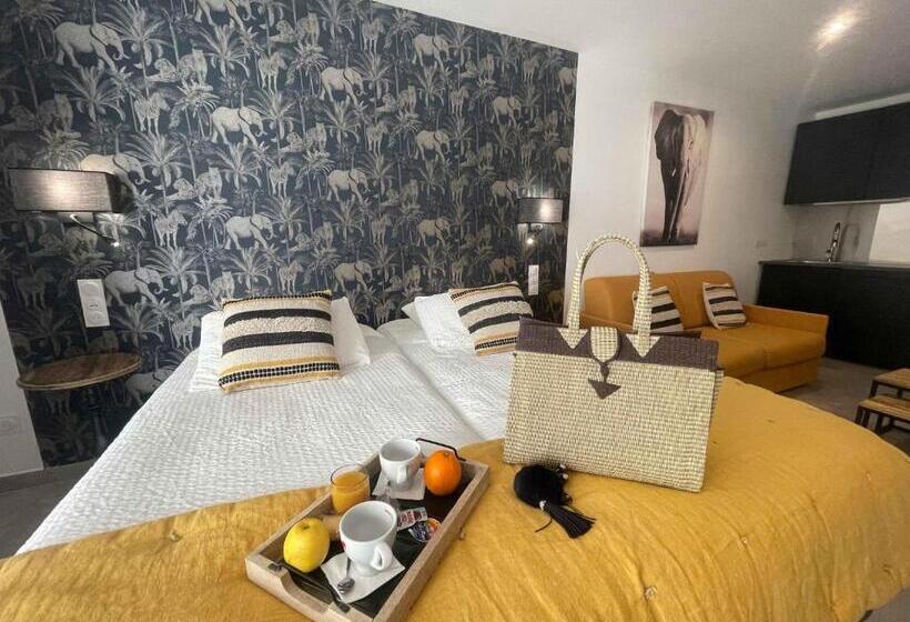 فندق Les Loges Du Luberon