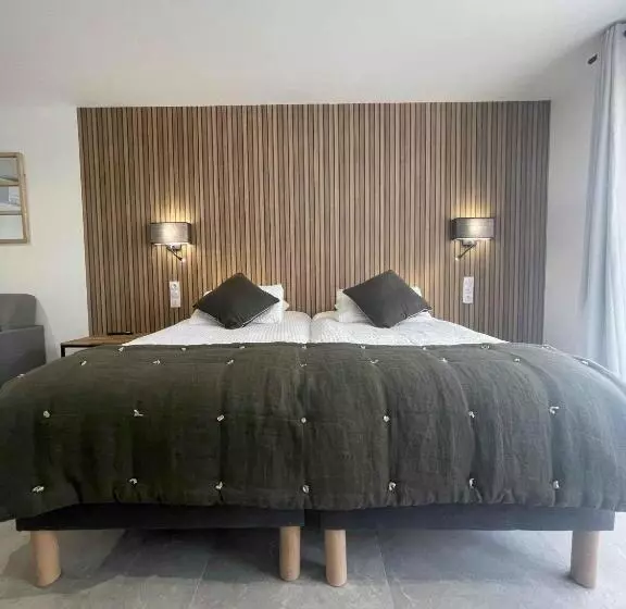 ホテル Les Loges Du Luberon