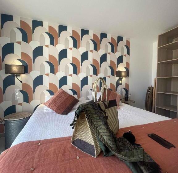 فندق Les Loges Du Luberon