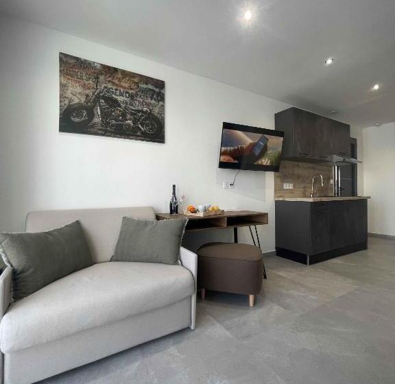 فندق Les Loges Du Luberon