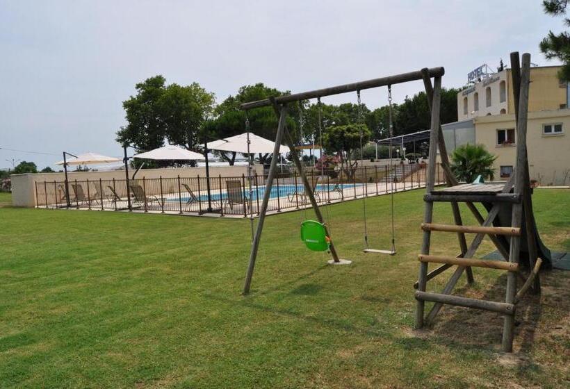 בית מלון כפרי Les Mimosas