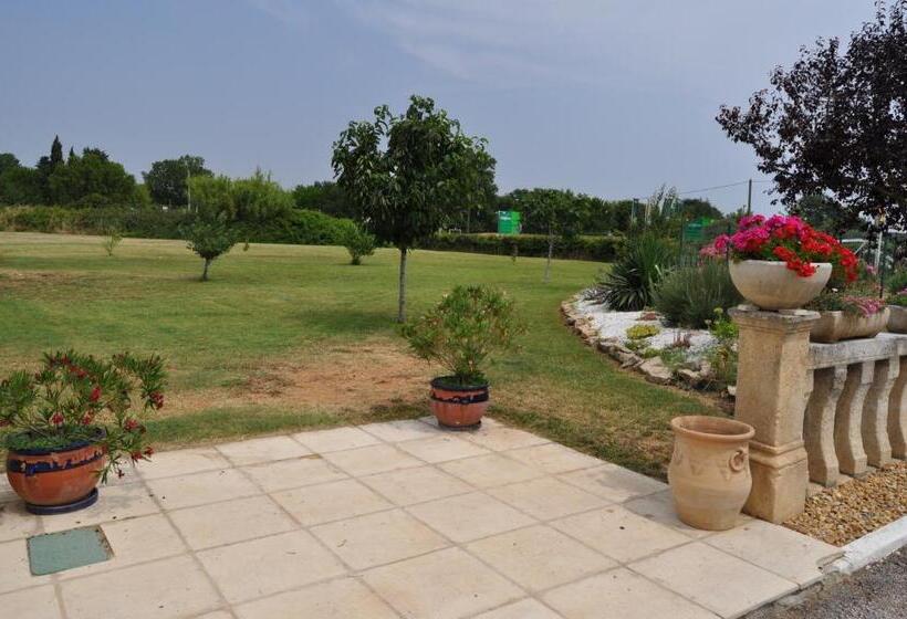 בית מלון כפרי Les Mimosas