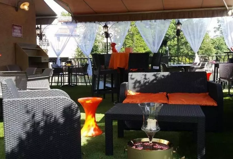 هتل Les Terrasses De David Et Louisa