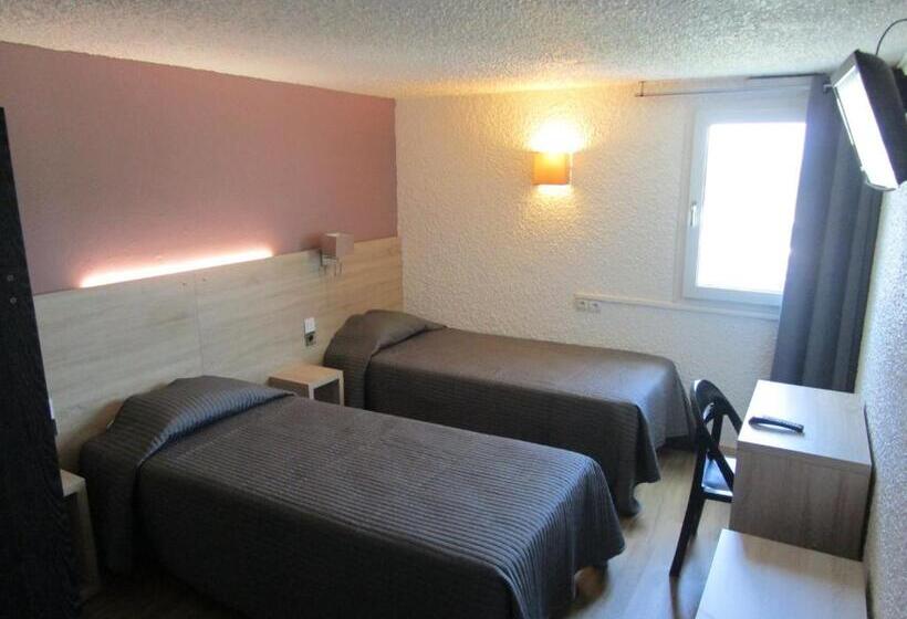 فندق Les Tourrades