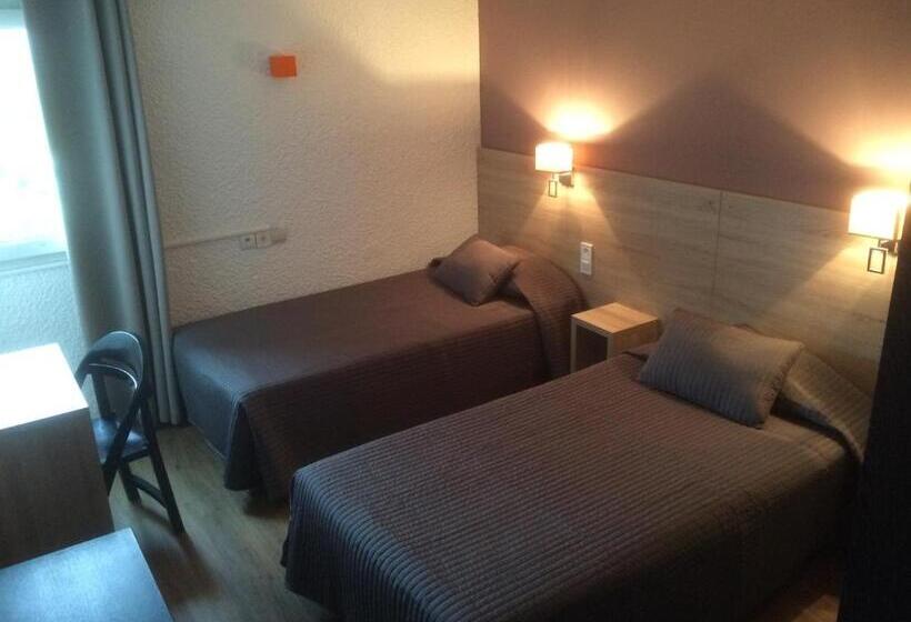 فندق Les Tourrades