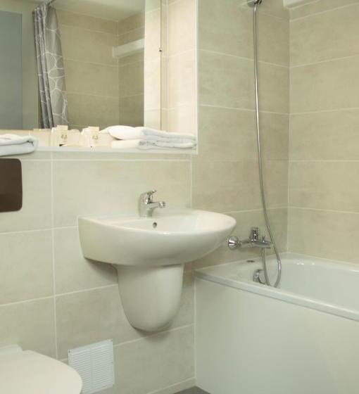 فندق Les Tourrades