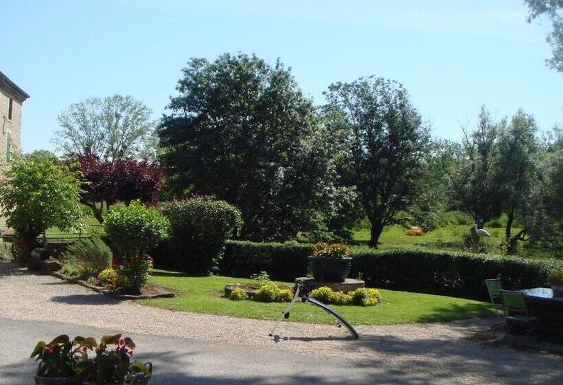 فندق Moulin De Bourgchateau