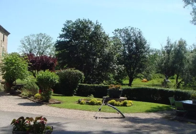ホテル Moulin De Bourgchateau