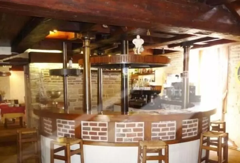 ホテル Moulin De Bourgchateau