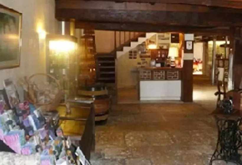 ホテル Moulin De Bourgchateau