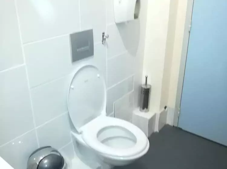 هتل Renova