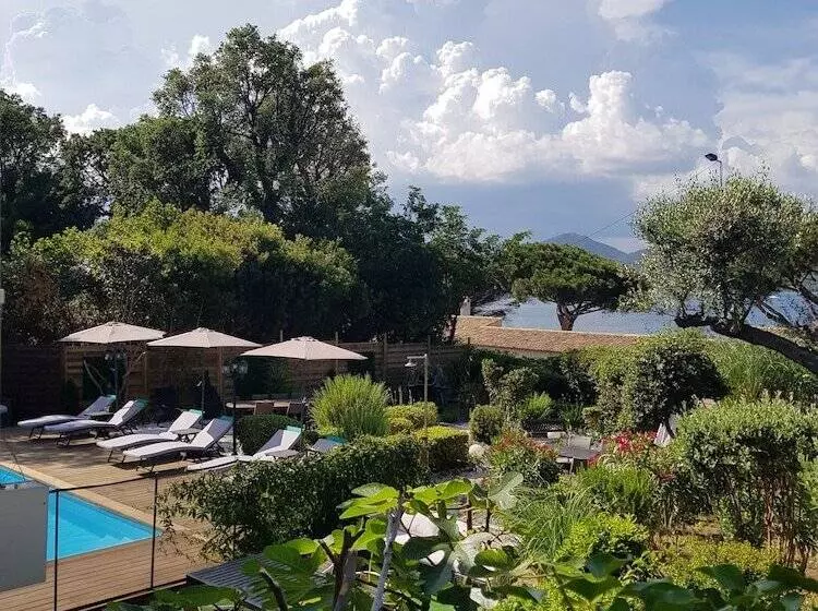 Hotel Villa Maya