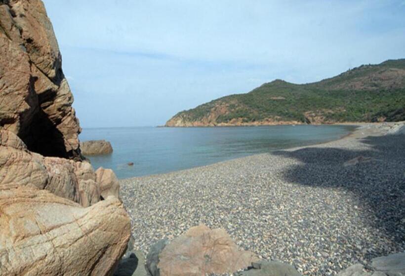 住所  Résidence Cabanaccia