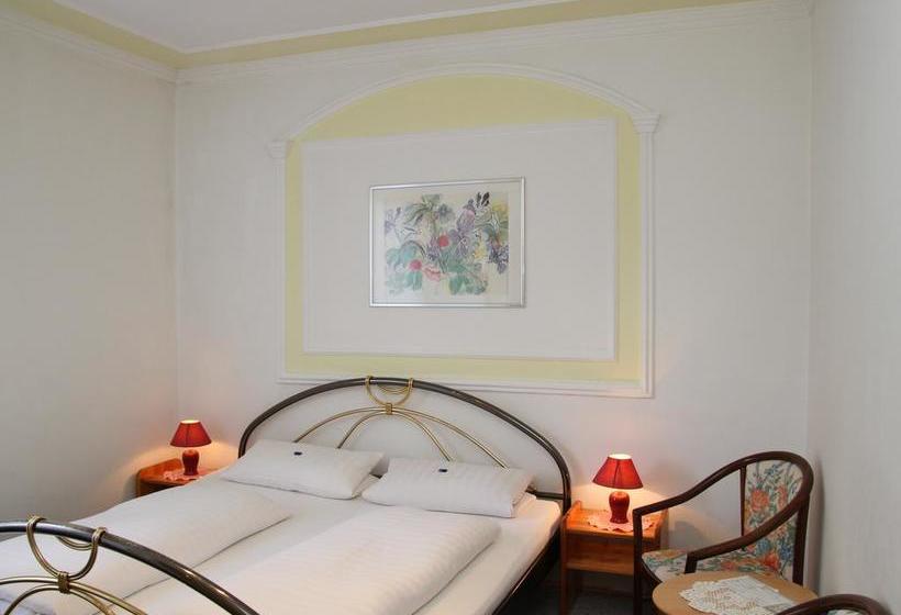 ベッドアンドブレックファースト Romantic Pension Albrecht   Since 1901