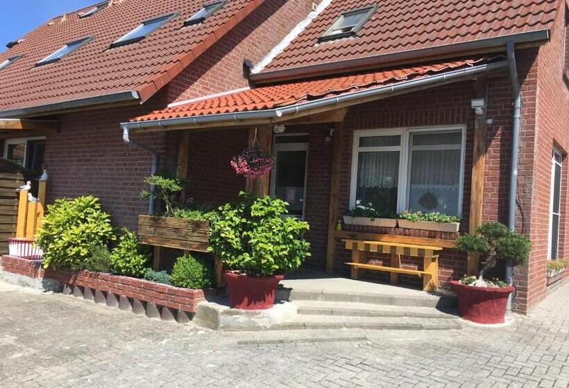 Garni Hotel Pension Holum