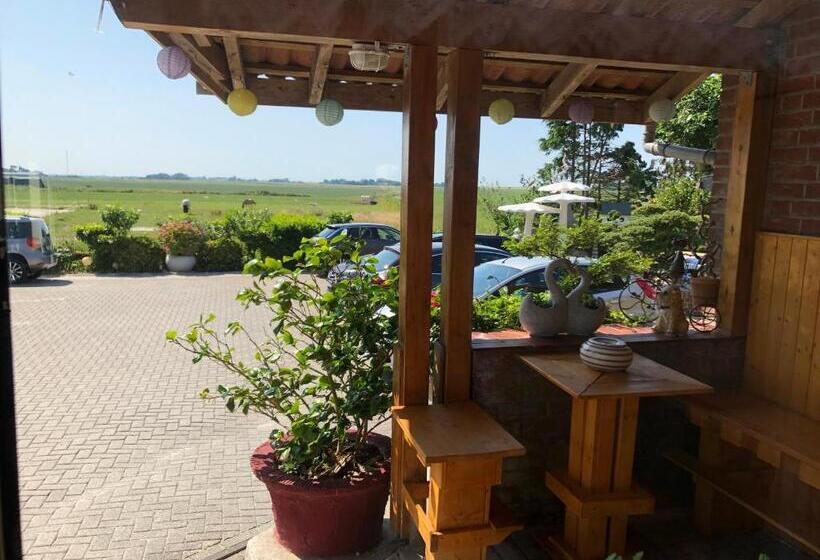 Garni Hotel Pension Holum