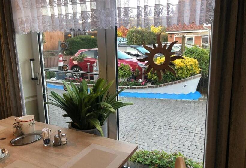 Garni Hotel Pension Holum