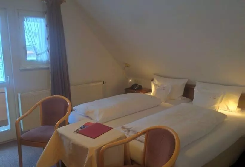 ホテル Adlerweg 9   Das B&b