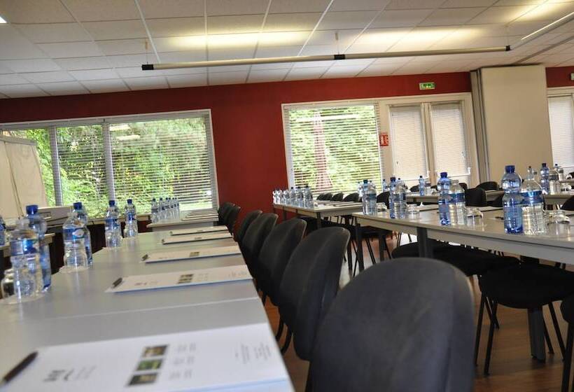 호텔 Enzo Hôtels Premier Prix   Logis Amnéville