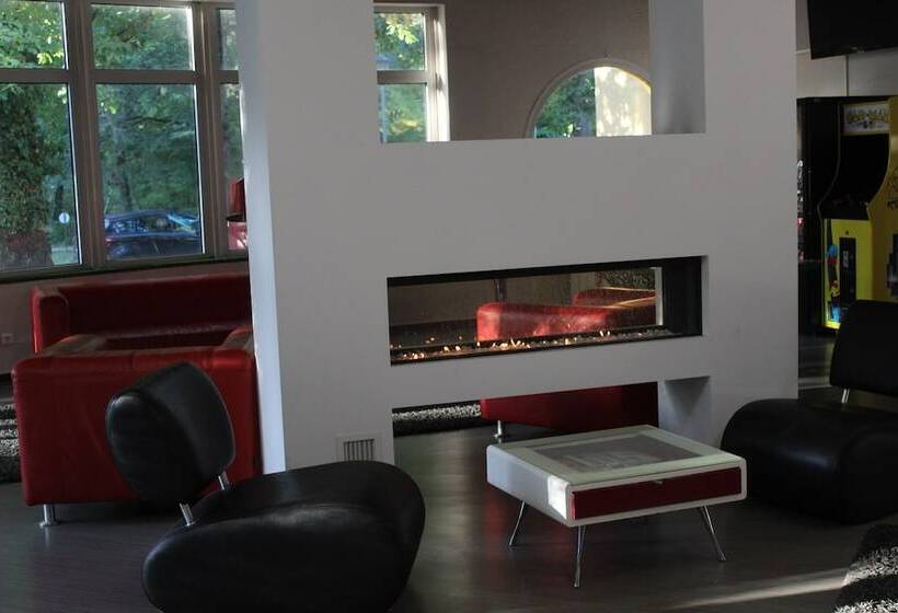 호텔 Enzo Hôtels Premier Prix   Logis Amnéville