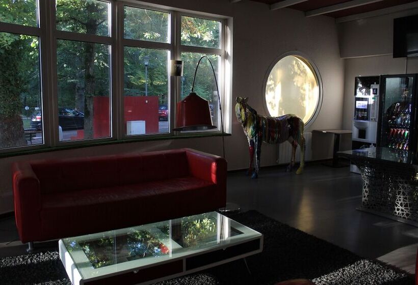 호텔 Enzo Hôtels Premier Prix   Logis Amnéville